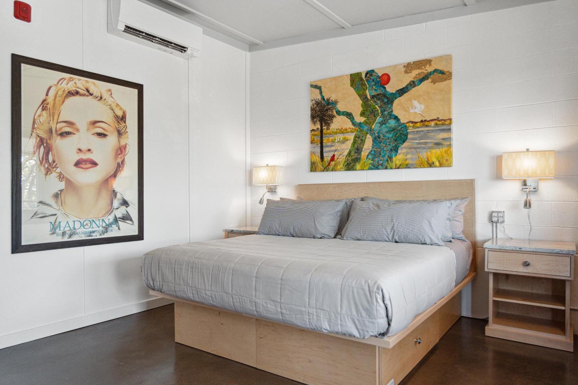 Boutique Vera Hotel In The Heart Of ฟอลลีบีช ภายนอก รูปภาพ
