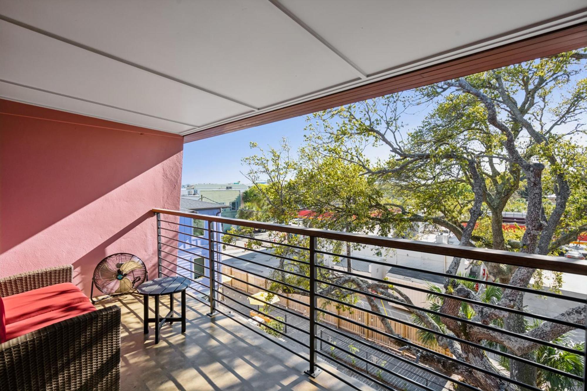 Boutique Vera Hotel In The Heart Of ฟอลลีบีช ภายนอก รูปภาพ