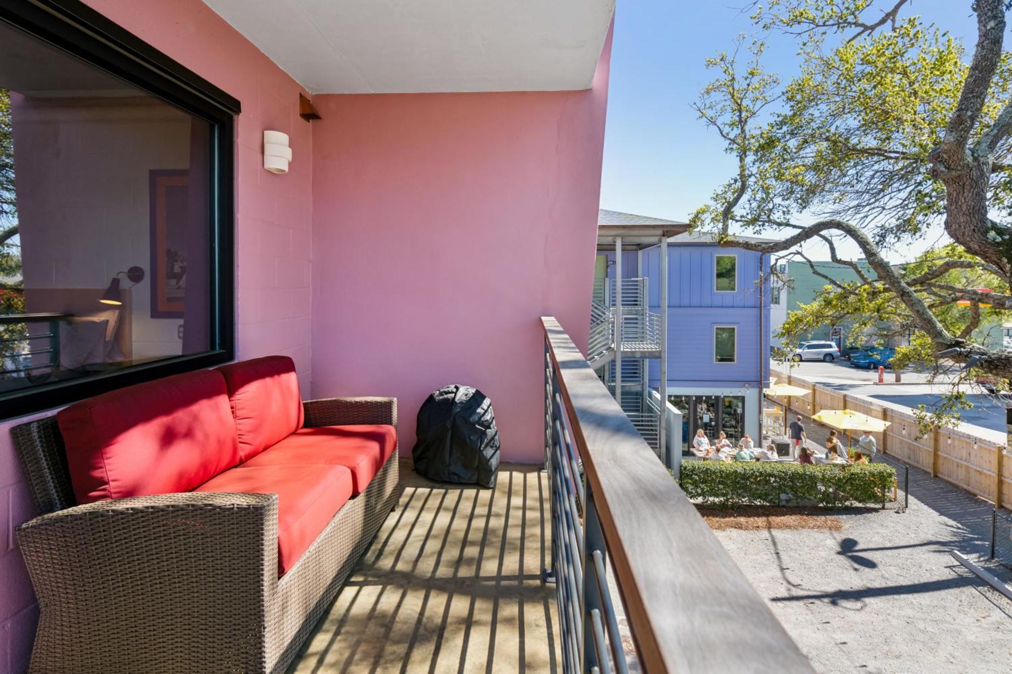 Boutique Vera Hotel In The Heart Of ฟอลลีบีช ภายนอก รูปภาพ