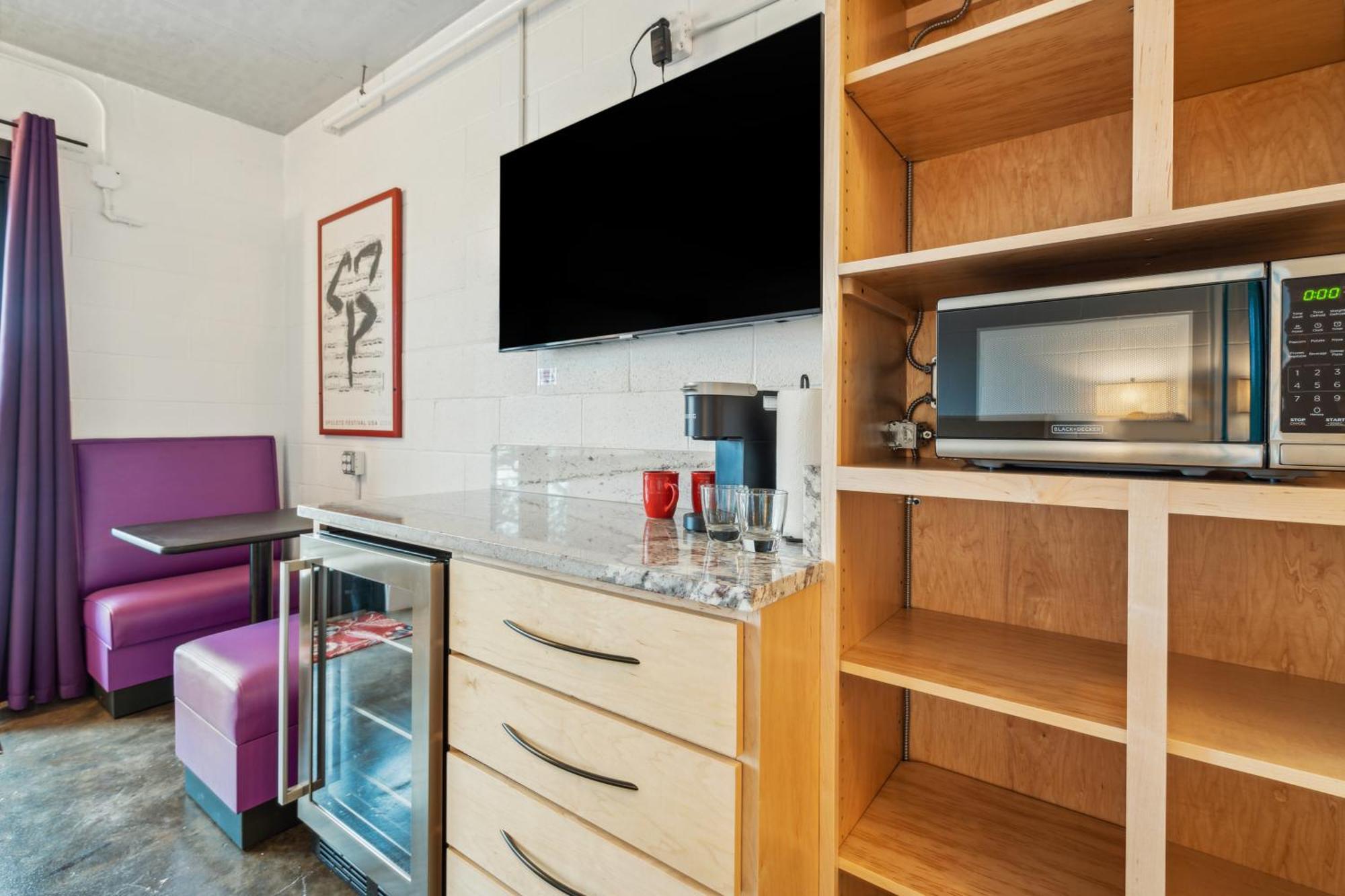 Boutique Vera Hotel In The Heart Of ฟอลลีบีช ภายนอก รูปภาพ