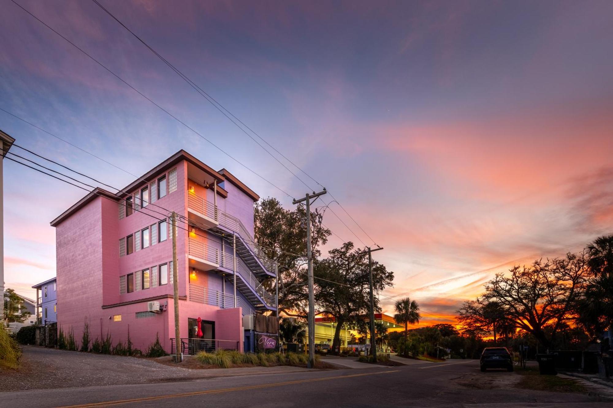 Boutique Vera Hotel In The Heart Of ฟอลลีบีช ภายนอก รูปภาพ